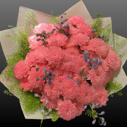 Taze Pembe Krizantem ve Agapanthus Buketi
